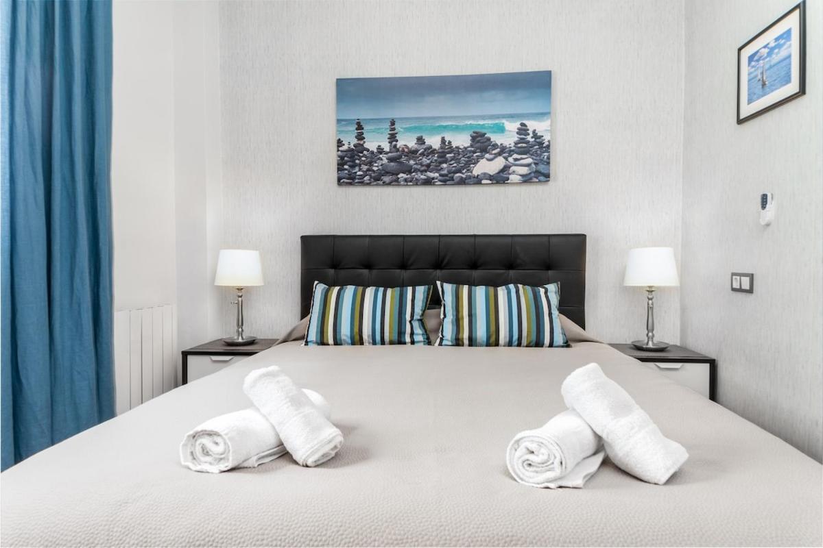 -Malagasunapts- Modern Citycentre Pool&Parking Exterior foto